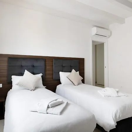 Apartment Le Dodici Porte - De Maria 5 By District *